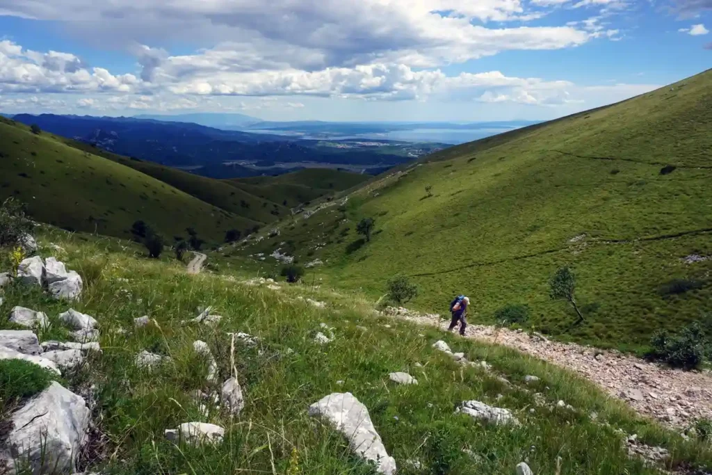 Grobničke Alpe, uspon prema Hahlićima