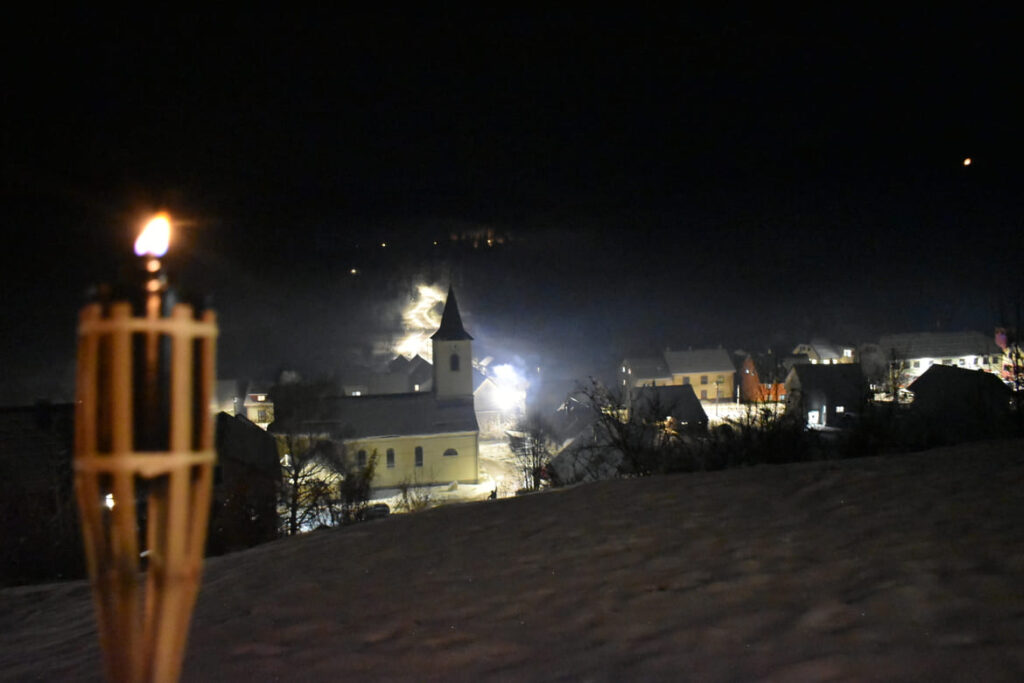 Noć Špilja 2024, Lokve, vidik prema Lokvama sa kalvarije. Foto©Z.R., 2024