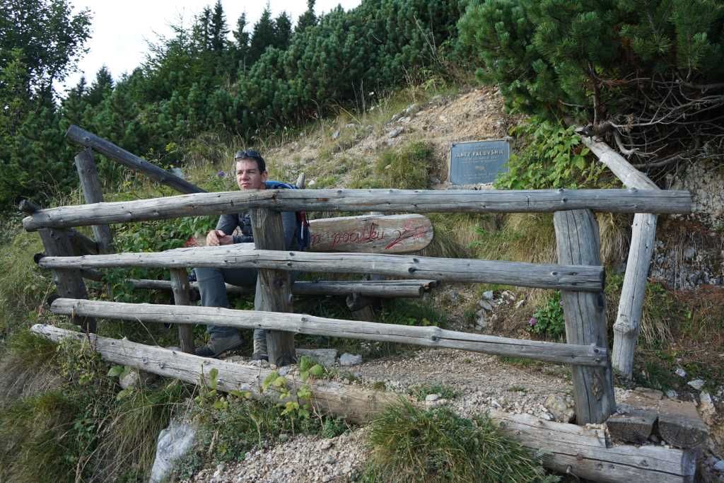 Stol, spomenik
