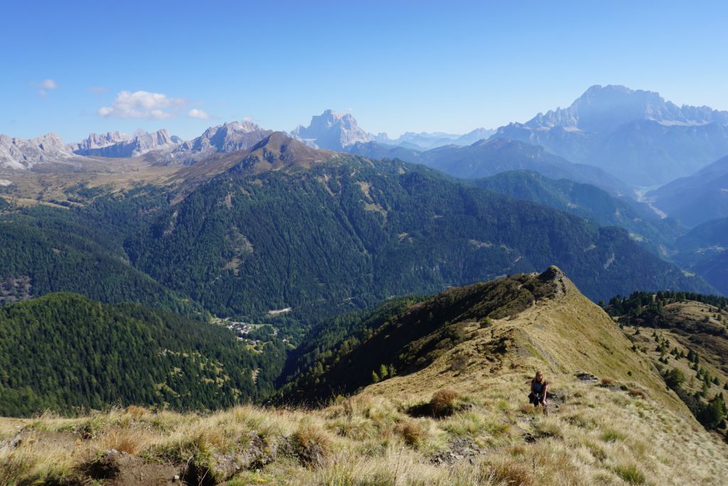 Col di Lana, Dolomiti, planinarenje tišinom, padine planine.