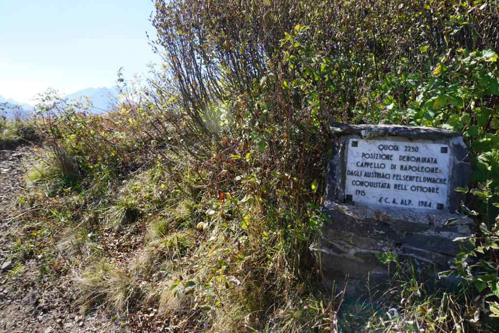 Col di Lana, spomenik Cappello di Napoleone.