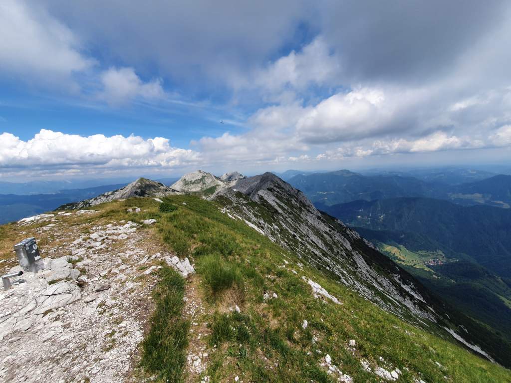 Rodica, na grebenu.
