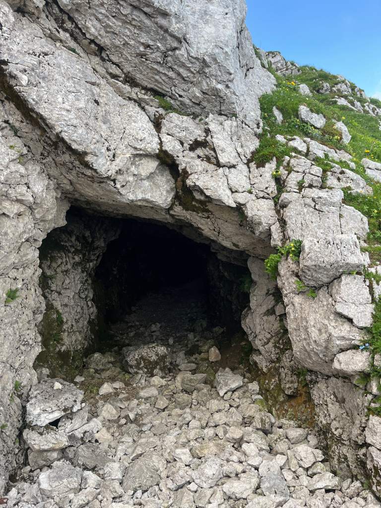 Cima di Terrarossa, tunel na Forca di Terrarossa.