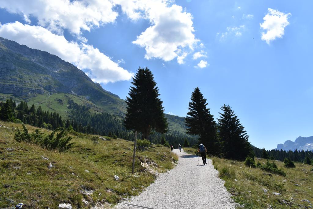 Cima di Terrarossa, uspon od parkinga Pecol.
