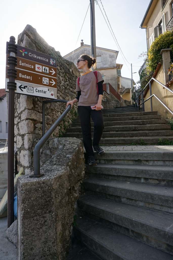 Ljubavna cestica, početak i oznaka za Šetnicu u Crikvenici