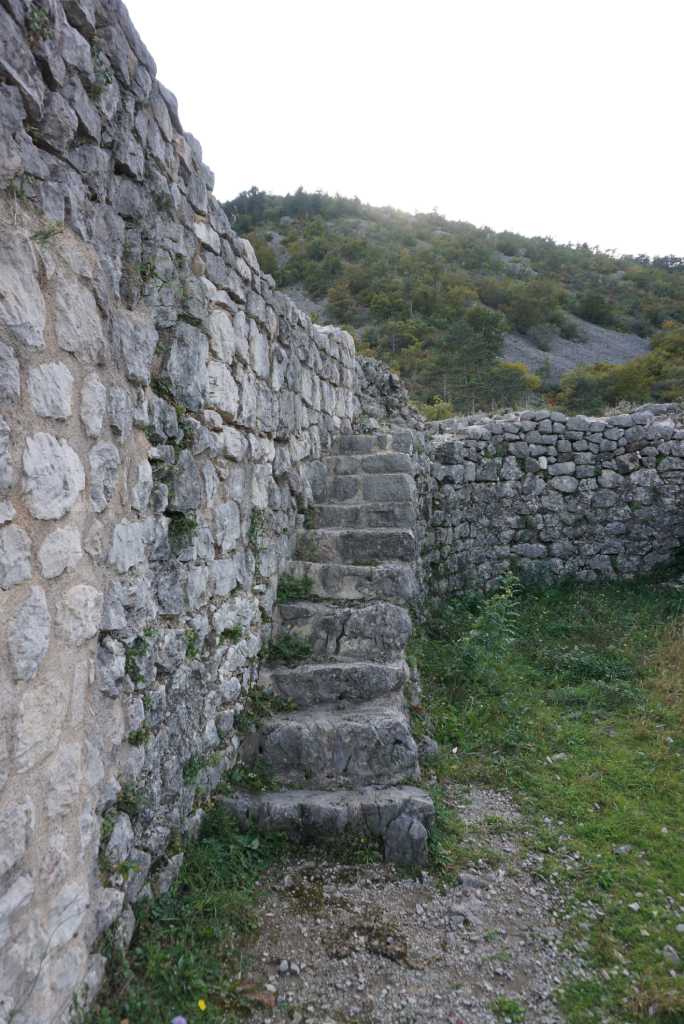 Ljubavna cestica, utvrda Badanj